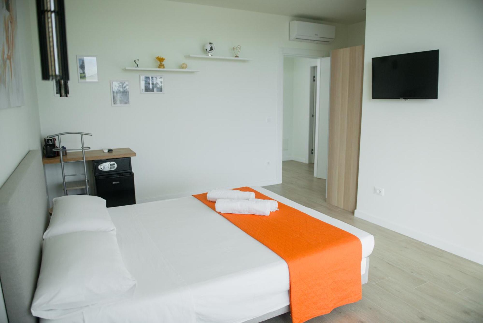 Bed and Breakfast Divina Perla Pulsano Exterior foto