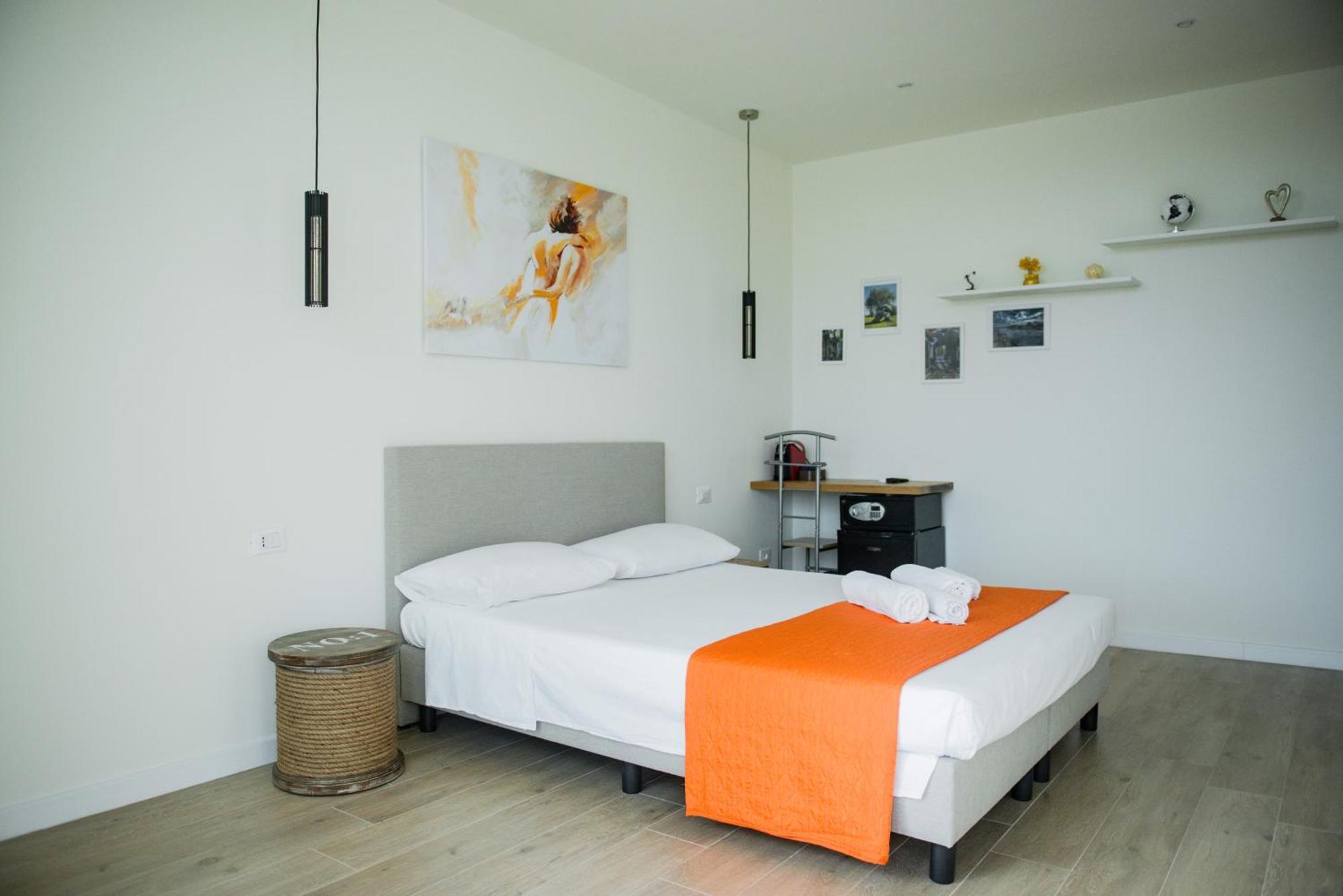 Bed and Breakfast Divina Perla Pulsano Exterior foto